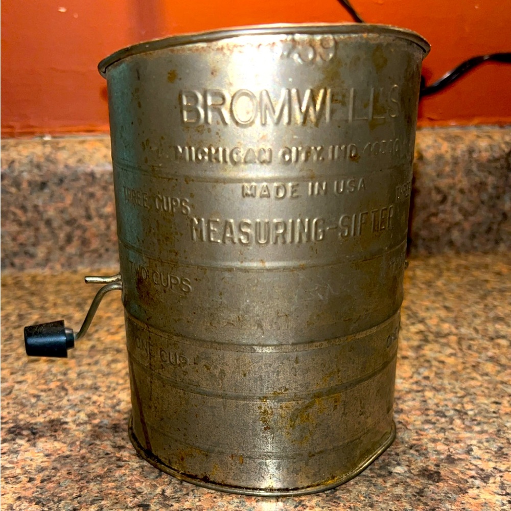 Bromwells antique metal hand crank flour sifter works